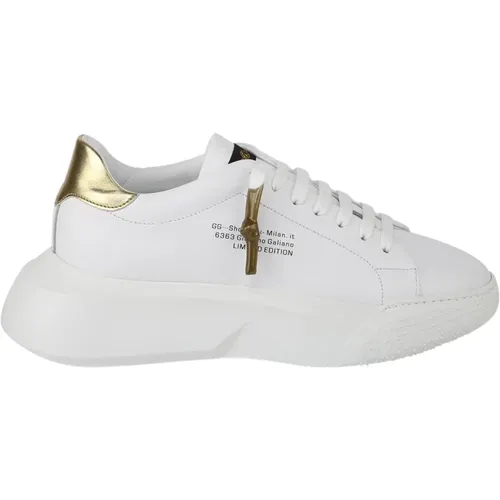 Sneakers , male, Sizes: 8 UK, 11 UK, 5 UK, 3 UK, 6 UK, 9 UK, 10 UK, 12 UK, 7 UK, 1 UK - Giuliano Galiano - Modalova