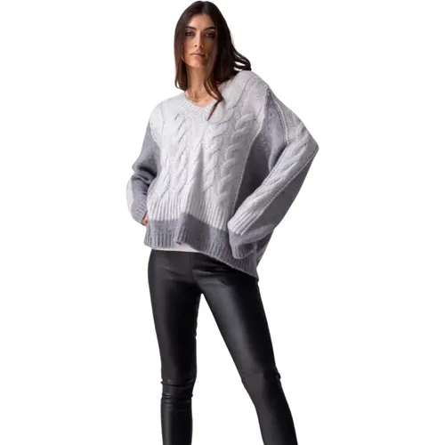 Grey Color Block Cable Knit Sweater , female, Sizes: S - Beatrice .b - Modalova