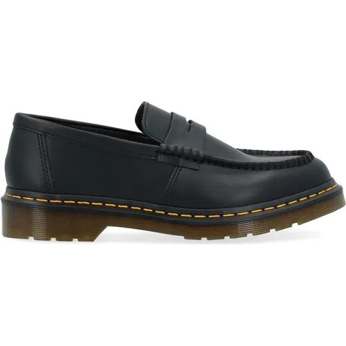 Penton Leather Moccasin with Front Mask , male, Sizes: 10 UK, 9 UK, 7 UK, 11 UK, 6 UK, 8 UK - Dr. Martens - Modalova