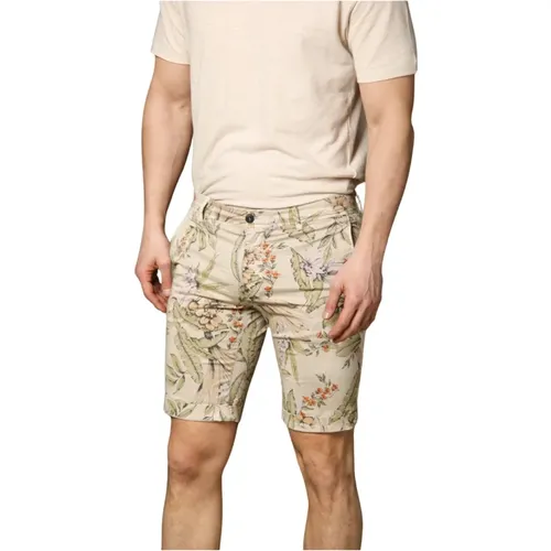 Slim Fit Bermuda Shorts mit Blumenmuster , Herren, Größe: 3XL - Mason's - Modalova