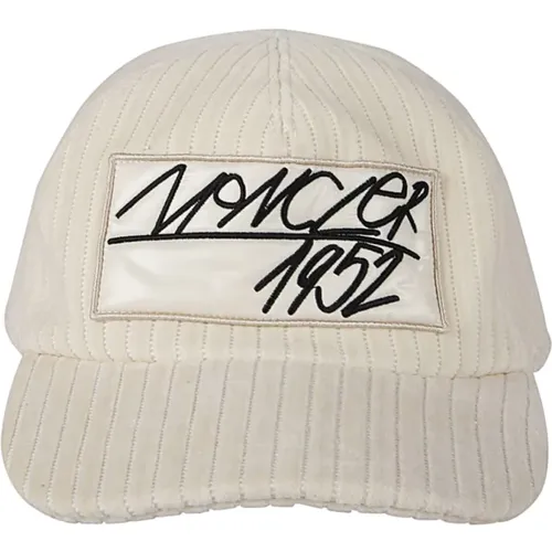 Stylish Winter Hat , male, Sizes: ONE SIZE - Moncler - Modalova