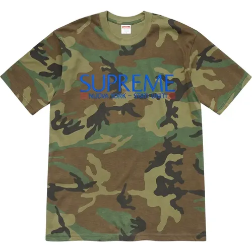 Limited Edition Woodland Camo Tee , male, Sizes: S, M - Supreme - Modalova