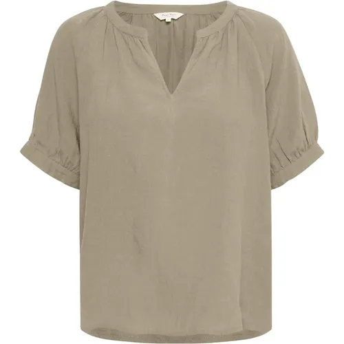 Casual Short Sleeve Blouse for Modern Women , female, Sizes: M, S, XL, XS, L - Part Two - Modalova