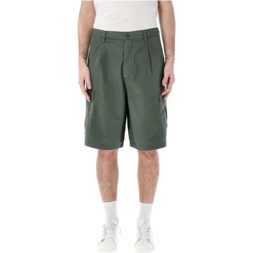 Grüne Cargo Bermuda Shorts , Herren, Größe: M - Emporio Armani - Modalova