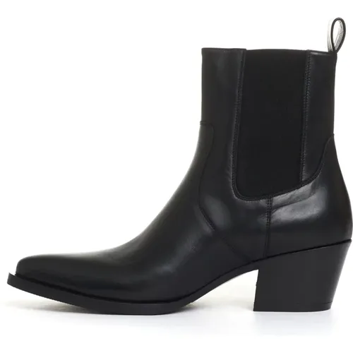 Leather Ankle Boots Elegant Style , female, Sizes: 3 1/2 UK, 3 UK, 5 UK, 4 UK - Strategia - Modalova