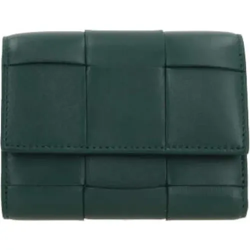 Emerald Maxi Intrecciato Tri-Fold Wallet , female, Sizes: ONE SIZE - Bottega Veneta - Modalova