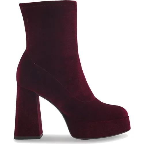Fashionable Bordeaux Boots with Block Heel , female, Sizes: 6 UK, 3 UK, 5 UK, 7 UK - tamaris - Modalova