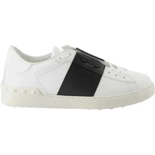 Stylish Lace-Up Sneakers for Men , male, Sizes: 10 UK, 6 1/2 UK, 8 UK, 6 UK, 9 UK, 7 UK, 9 1/2 UK, 7 1/2 UK - Valentino Garavani - Modalova