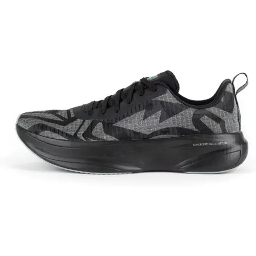 Kaiju Sneakers , male, Sizes: 7 UK, 8 UK, 9 UK - Brandblack - Modalova