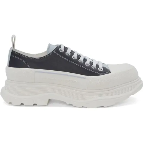 Tread Slick Lace-Up Sneakers , male, Sizes: 6 UK, 8 1/2 UK - alexander mcqueen - Modalova