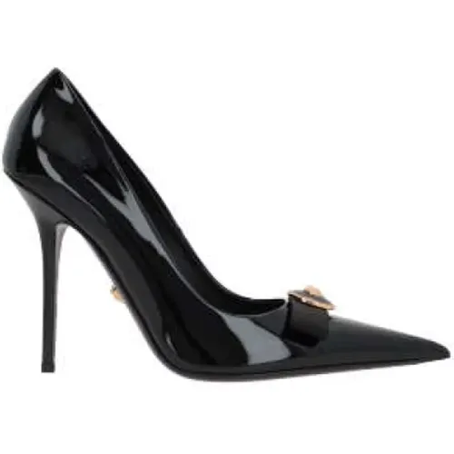 Patent Leather Heeled Décolleté with Medusa Detail , female, Sizes: 3 UK, 4 1/2 UK, 7 UK - Versace - Modalova