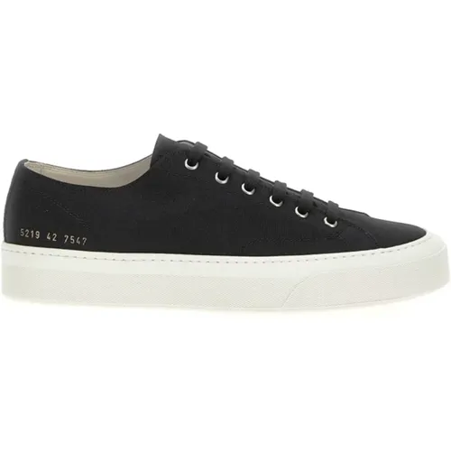 Tournament Low Classic Sneakers , male, Sizes: 12 UK - Common Projects - Modalova