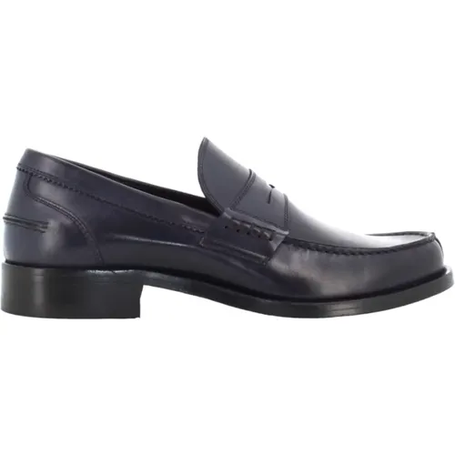 Classic Leather Loafers for Men , male, Sizes: 7 UK, 8 UK - Antica Cuoieria - Modalova
