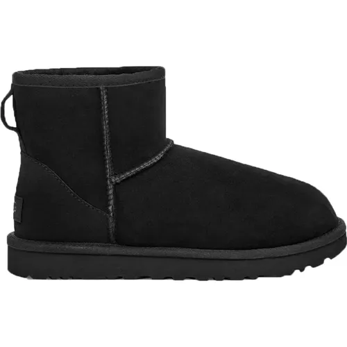 Classic Sheepskin Boots , female, Sizes: 6 UK, 3 UK, 4 UK, 8 UK, 5 UK - Ugg - Modalova