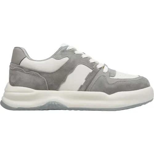 Damen Grau & Weiß Wildleder & Leder Low-Top Sneakers Er00114662 , Damen, Größe: 37 EU - Estro - Modalova