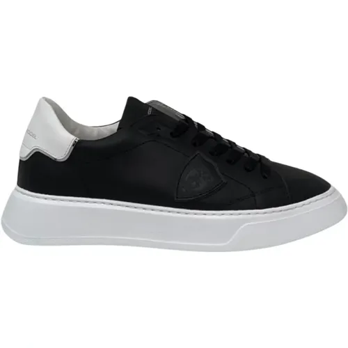 Temple Sneakers , male, Sizes: 5 UK, 8 UK, 12 UK, 10 UK, 9 UK, 7 UK, 11 UK, 6 UK - Philippe Model - Modalova