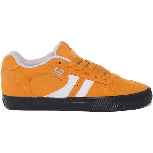 Classic Skate Inspired Low Top Sneakers , male, Sizes: 6 UK - Globe - Modalova