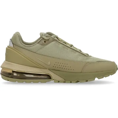 Pulse Ewt Low Shoe Olive/Black , male, Sizes: 9 UK, 10 UK, 10 1/2 UK, 11 UK, 6 UK, 8 UK - Nike - Modalova