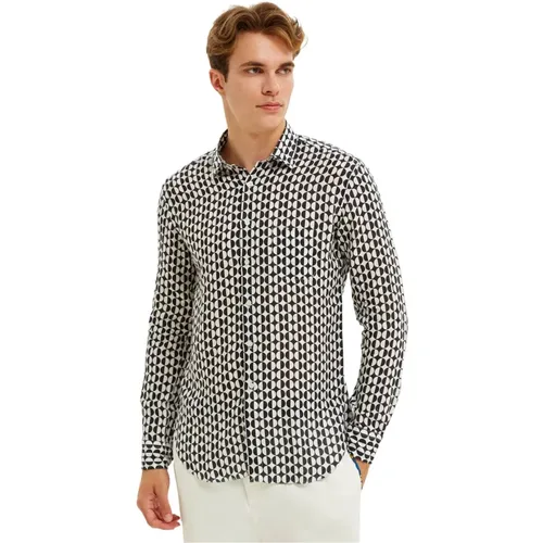 Mediterranean Tile Print Linen Shirt , male, Sizes: XL, S, M, L - Peninsula - Modalova