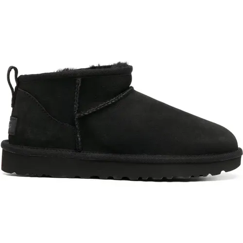 Shearling/Suede Classic Ultra Mini Ankle Boots , male, Sizes: 4 UK, 6 UK, 5 UK, 7 UK - Ugg - Modalova