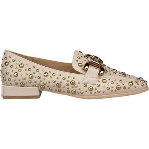 Studded Womens Flat Moccasin - Alma en Pena - Modalova