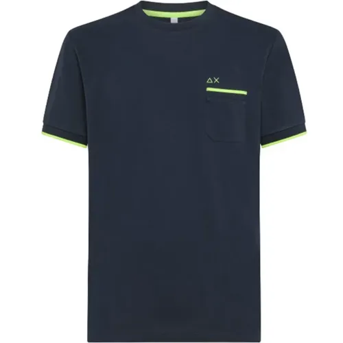 T34124 Short Sleeve T-Shirt , male, Sizes: M, L, XL, 2XL, 3XL - Sun68 - Modalova