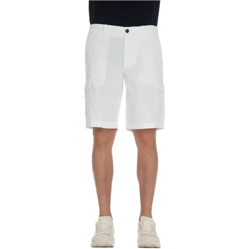 Shorts with Zipper and Button , male, Sizes: W32, W33, W31, W30 - Eleventy - Modalova