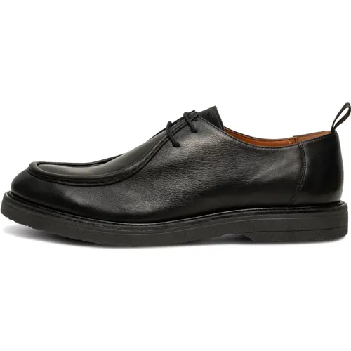 Timeless Wallabee Leather Shoes , male, Sizes: 10 UK, 8 UK, 7 UK, 11 UK - Shoe the Bear - Modalova