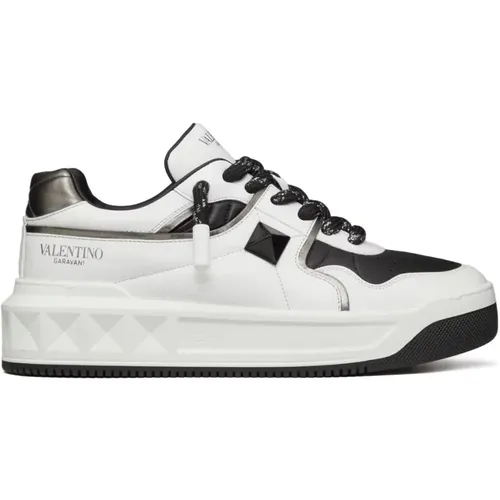Rockstud XL Sneaker , male, Sizes: 8 UK, 9 1/2 UK, 8 1/2 UK, 10 1/2 UK, 10 UK, 11 UK, 7 UK, 9 UK - Valentino Garavani - Modalova