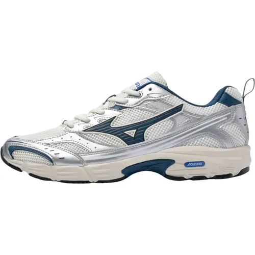 Sporty Mesh Chunky Sole Sneakers , male, Sizes: 8 1/2 UK, 4 1/2 UK, 9 UK, 9 1/2 UK - Mizuno - Modalova