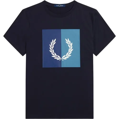 Laurel Wreath Graphic T-Shirt , male, Sizes: L, M, 2XL, XL - Fred Perry - Modalova