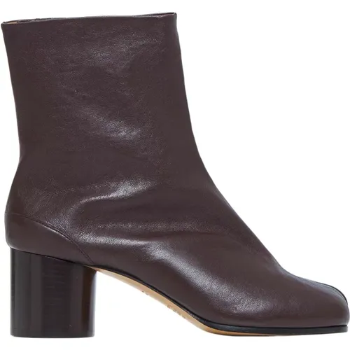 Stylish Boots , female, Sizes: 6 1/2 UK, 7 UK, 4 UK, 4 1/2 UK, 5 UK, 3 1/2 UK, 3 UK, 5 1/2 UK, 6 UK - Maison Margiela - Modalova