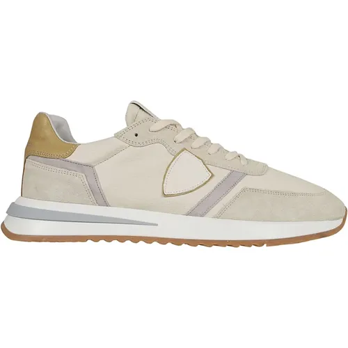 Men's Shoes Sneakers Nude & Neutrals Ss24 , male, Sizes: 8 UK, 10 UK, 9 UK, 11 UK, 6 UK, 7 UK - Philippe Model - Modalova