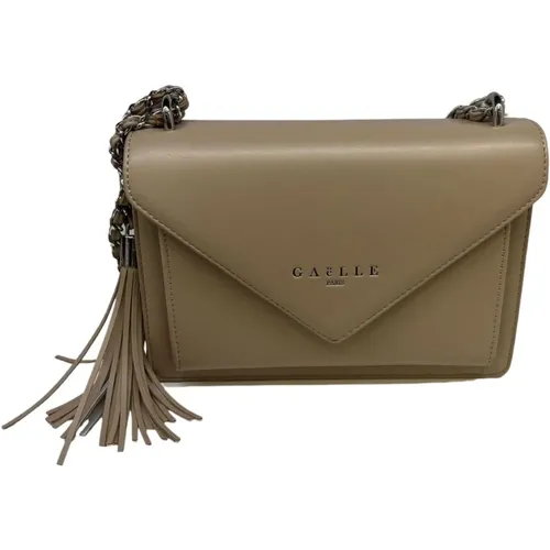 Women`s Shoulder Bag with Flap Closure , female, Sizes: ONE SIZE - Gaëlle Paris - Modalova