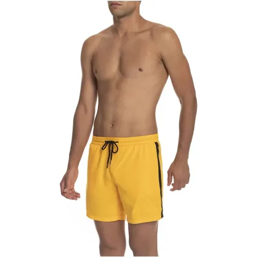 Gelbe Polyester-Shorts mit Logo , Herren, Größe: L - Iceberg - Modalova