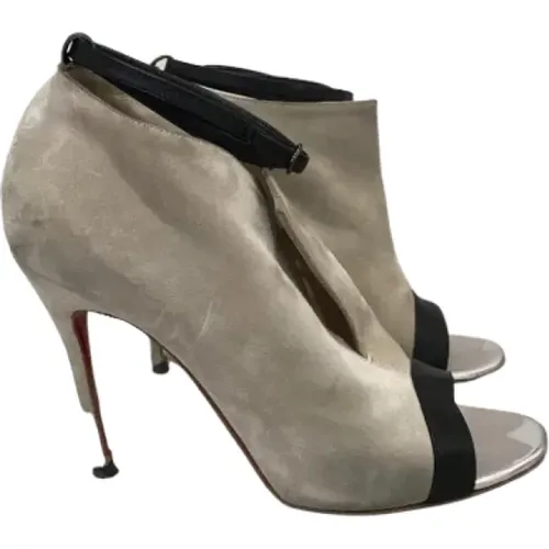 Pre-owned Suede heels , female, Sizes: 4 1/2 UK - Christian Louboutin Pre-owned - Modalova