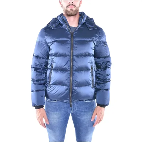 Quilted Feather Bomber Jacket , male, Sizes: S, L - Moorer - Modalova