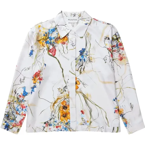 Elegant Silk Shirt with Long Sleeves and Button Closure , female, Sizes: M, S - Munthe - Modalova