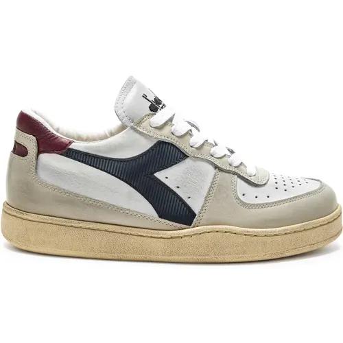 Gebrauchte Low-Top-Sneakers mit Stone-Washed-Finish , Damen, Größe: 36 1/2 EU - Diadora - Modalova