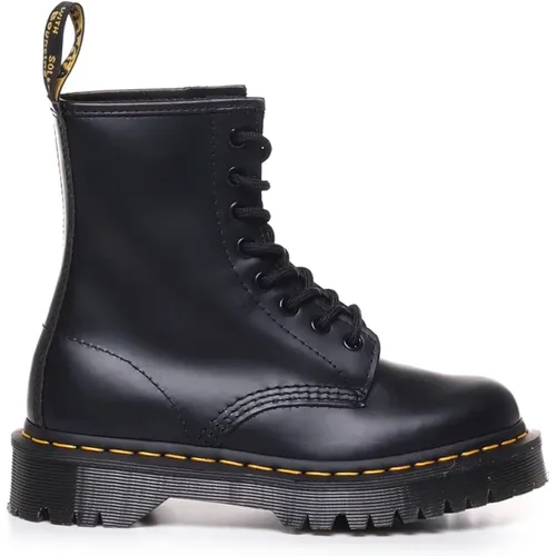 Schwarze Lederstiefel mit Runder Spitze - Dr. Martens - Modalova