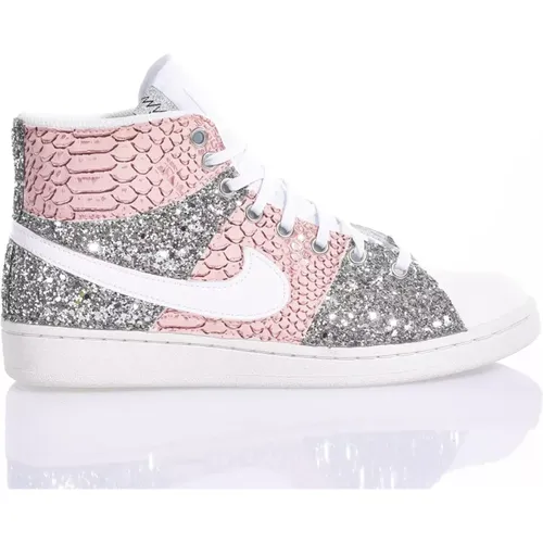 Handgefertigte Silber Weiße Rosa Sneakers , Damen, Größe: 38 EU - Nike - Modalova