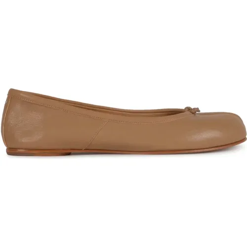 Tabi Ballerina Flat Shoes Leather , female, Sizes: 3 1/2 UK, 3 UK - Maison Margiela - Modalova