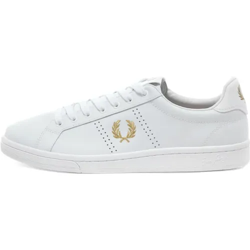 Perforated Leather Tennis Shoes , male, Sizes: 9 UK, 8 UK - Fred Perry - Modalova
