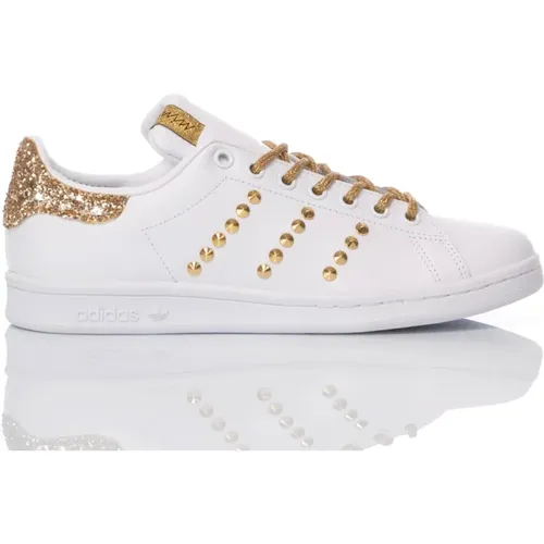 Handgefertigte Weiße Gold Sneakers , Damen, Größe: 37 1/3 EU - Adidas - Modalova