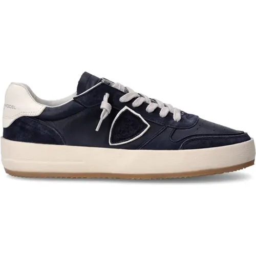 Blau Navy Leder Sneakers mit Weißem Spoiler , Herren, Größe: 41 EU - Philippe Model - Modalova