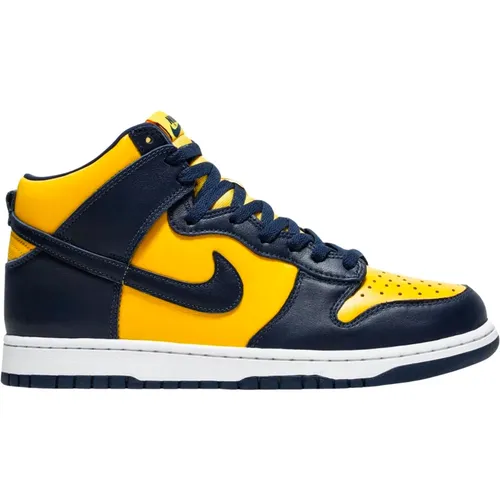 Limited Edition High Michigan Sneakers , male, Sizes: 9 UK, 10 UK, 4 1/2 UK, 8 UK, 11 UK, 10 1/2 UK, 11 1/2 UK, 14 1/2 UK, 2 1/2 UK, 13 1/2 UK, 12 UK, - Nike - Modalova