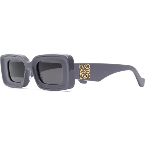 Lila Sonnenbrille für den täglichen Gebrauch , Damen, Größe: 46 MM - Loewe - Modalova