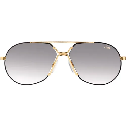 Legendary Sunglasses with Crinkled Top Line , unisex, Sizes: 62 MM - Cazal - Modalova