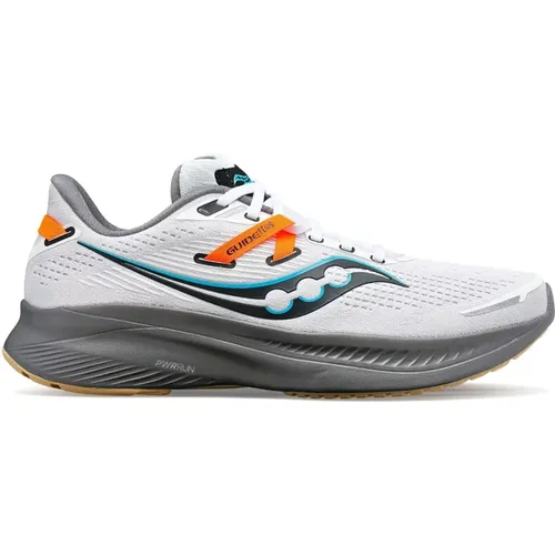 Guide 16 Sneakers , male, Sizes: 9 UK, 10 1/2 UK, 10 UK - Saucony - Modalova