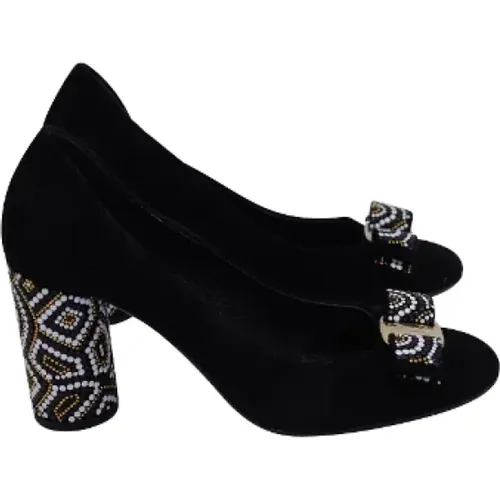 Pre-owned Suede heels , female, Sizes: 3 1/2 UK - Salvatore Ferragamo Pre-owned - Modalova